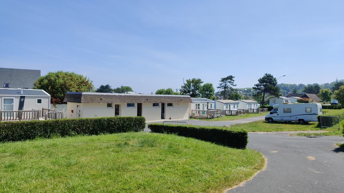 Aire de Camping Car d'Arromanches-les-Bains