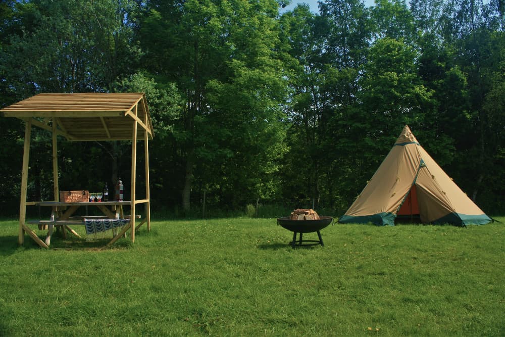 Tyn Cornel Camping