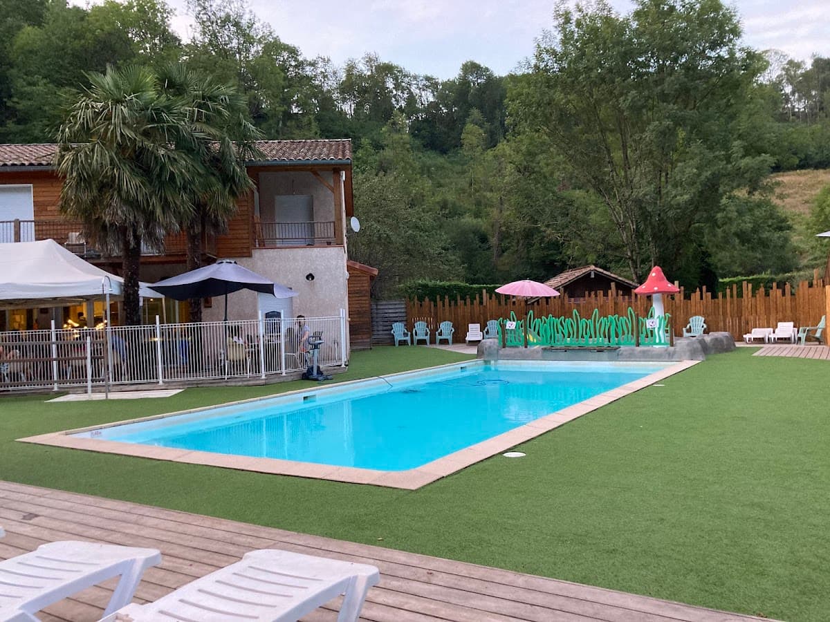 Camping L'ARIZE ouvert du 22 avril au 20 septembre