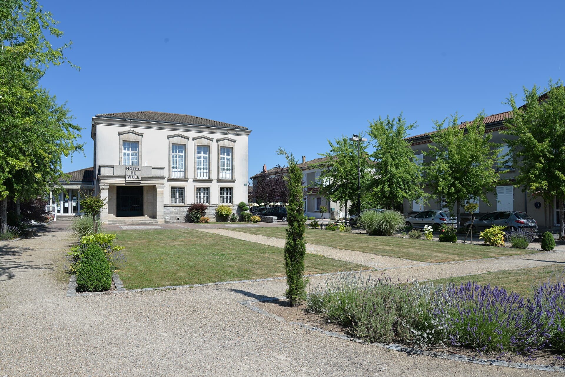 Oradour-sur-Glane and Saint-Junien: The Martyred Village, the Glove Makers and Corot's Valley