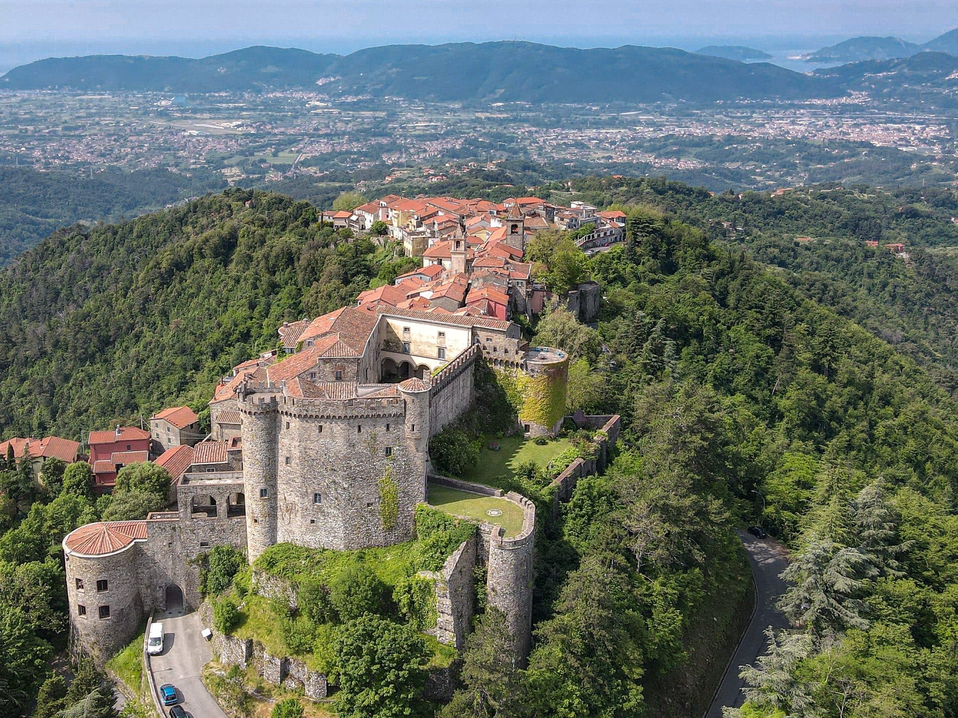 Bosa: The Castle on Serravalle and the Temo