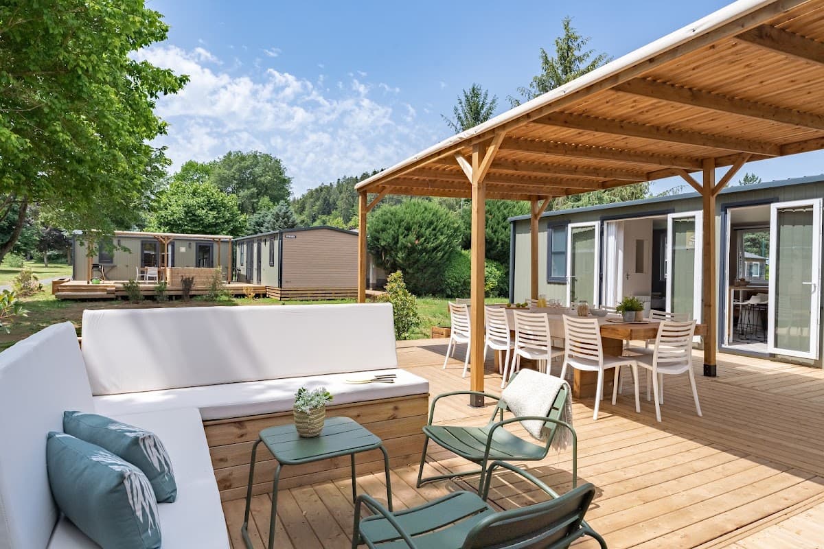 Camping La Ribeyre Sandaya - Auvergne - 5 étoiles