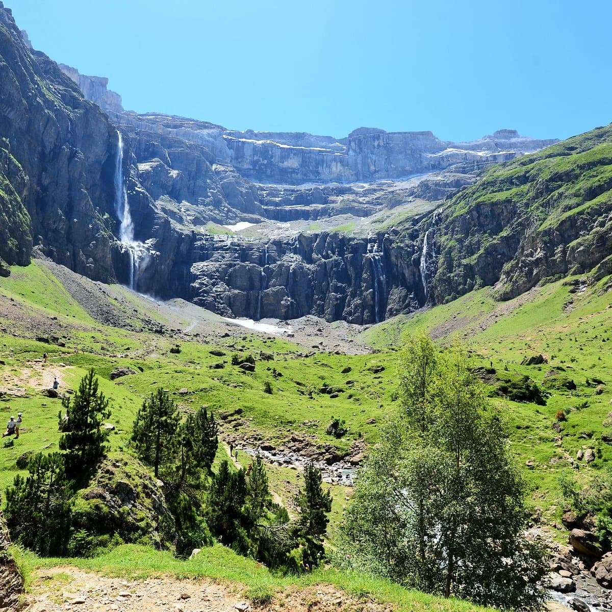 Gavarnie: The Cirque and Its 422-Metre Waterfall