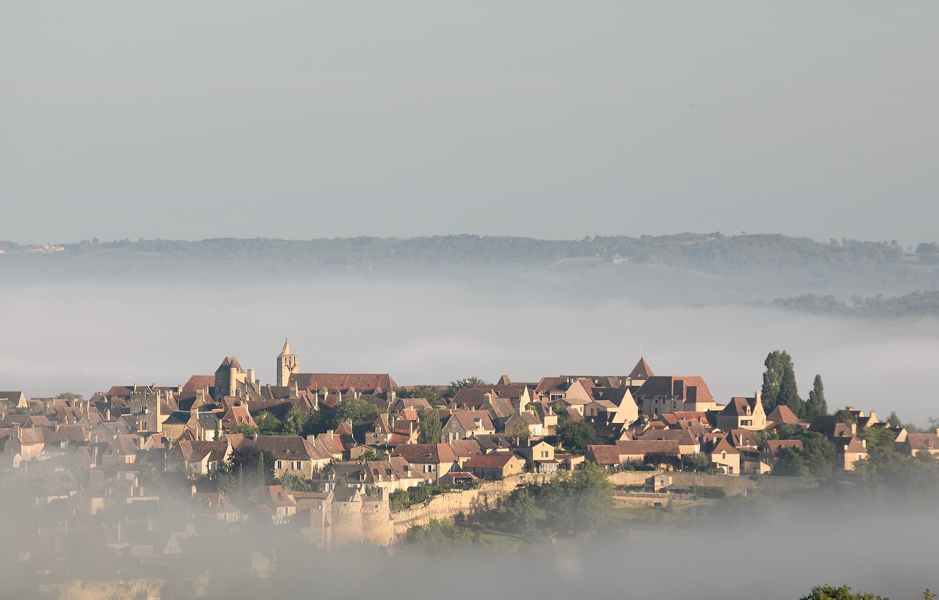 Domme: The Bastide on the Cliff Above the Dordogne