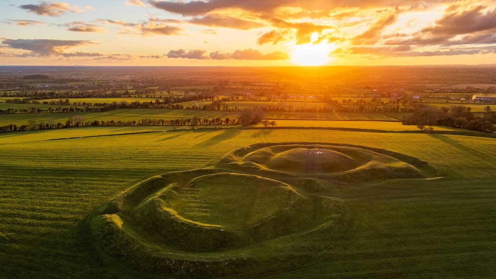 Tara and the Lia Fáil: The Stone of Destiny