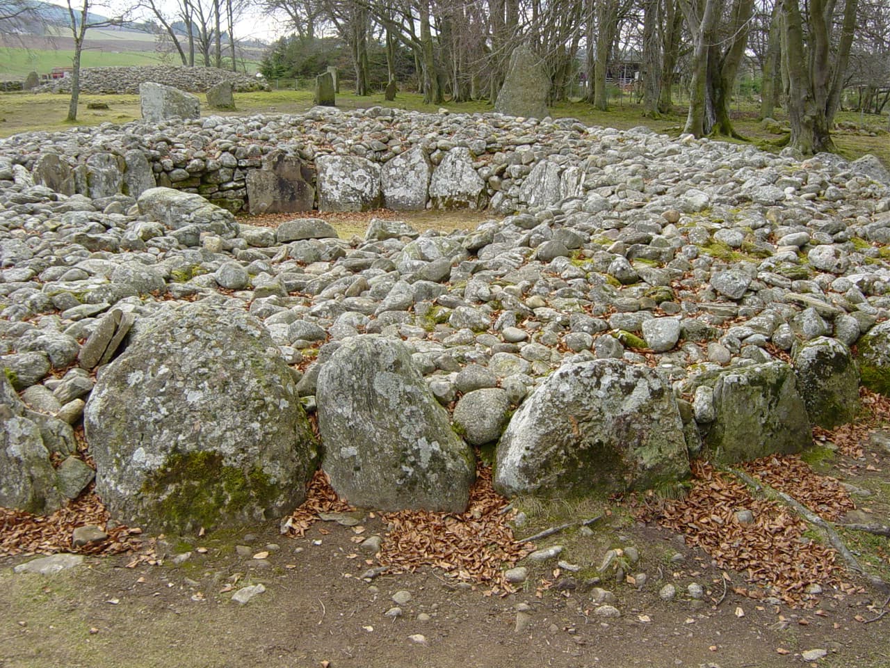 Clava Cairns: Bronze Age Tombs Aligned on the Midwinter Sun