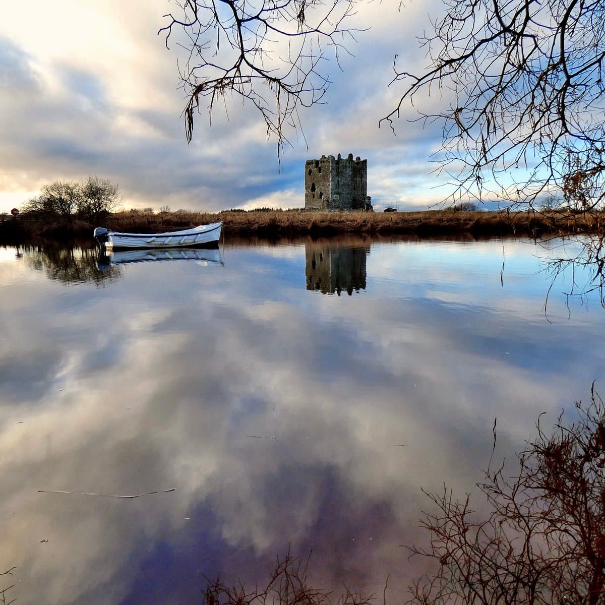 Threave: The Black Douglas Tower on Its Island